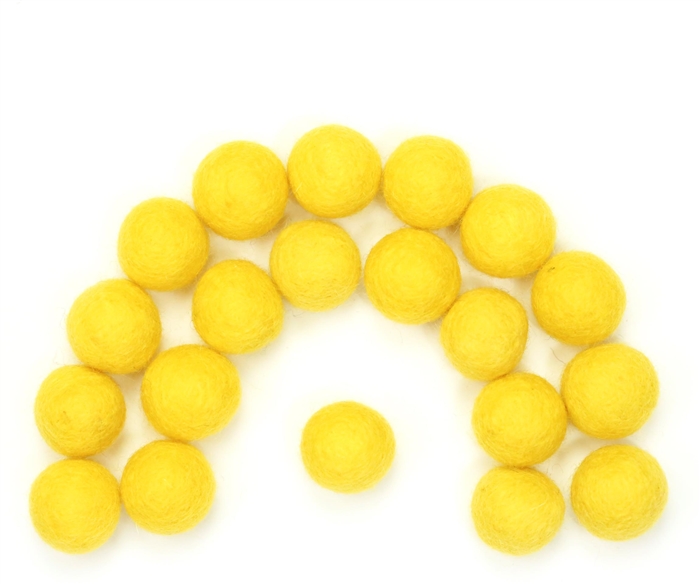 Yellow Felt Ball Trivet - Woollyfelt